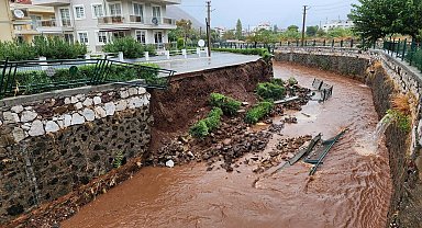 Marmaris'te sağanak hayatı olumsuz etkiledi