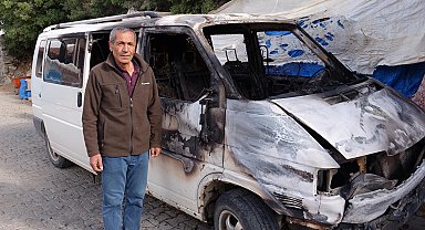 Maskeli şüpheli 4 aracı kundakladı, alevler eve sıçramadan söndürüldü