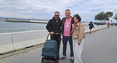 Meme kanserini yendi, anne oldu, bebeğiyle 'Pembe farkındalık yürüyüşüne' katıldı