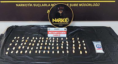 Midesinden 433 gram metamfetamin çıktı