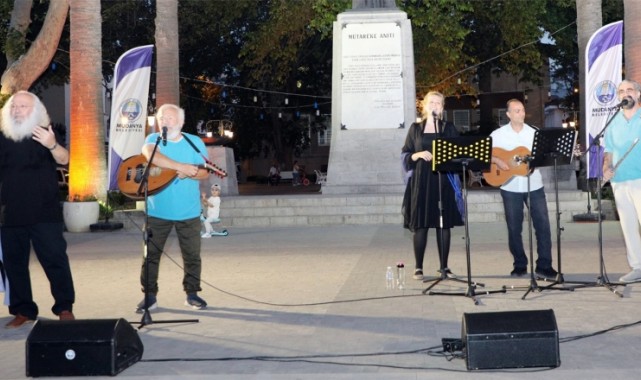 Nazım Hikmet Mudanya’da Şiir Ve Şarkılarla Anıldı