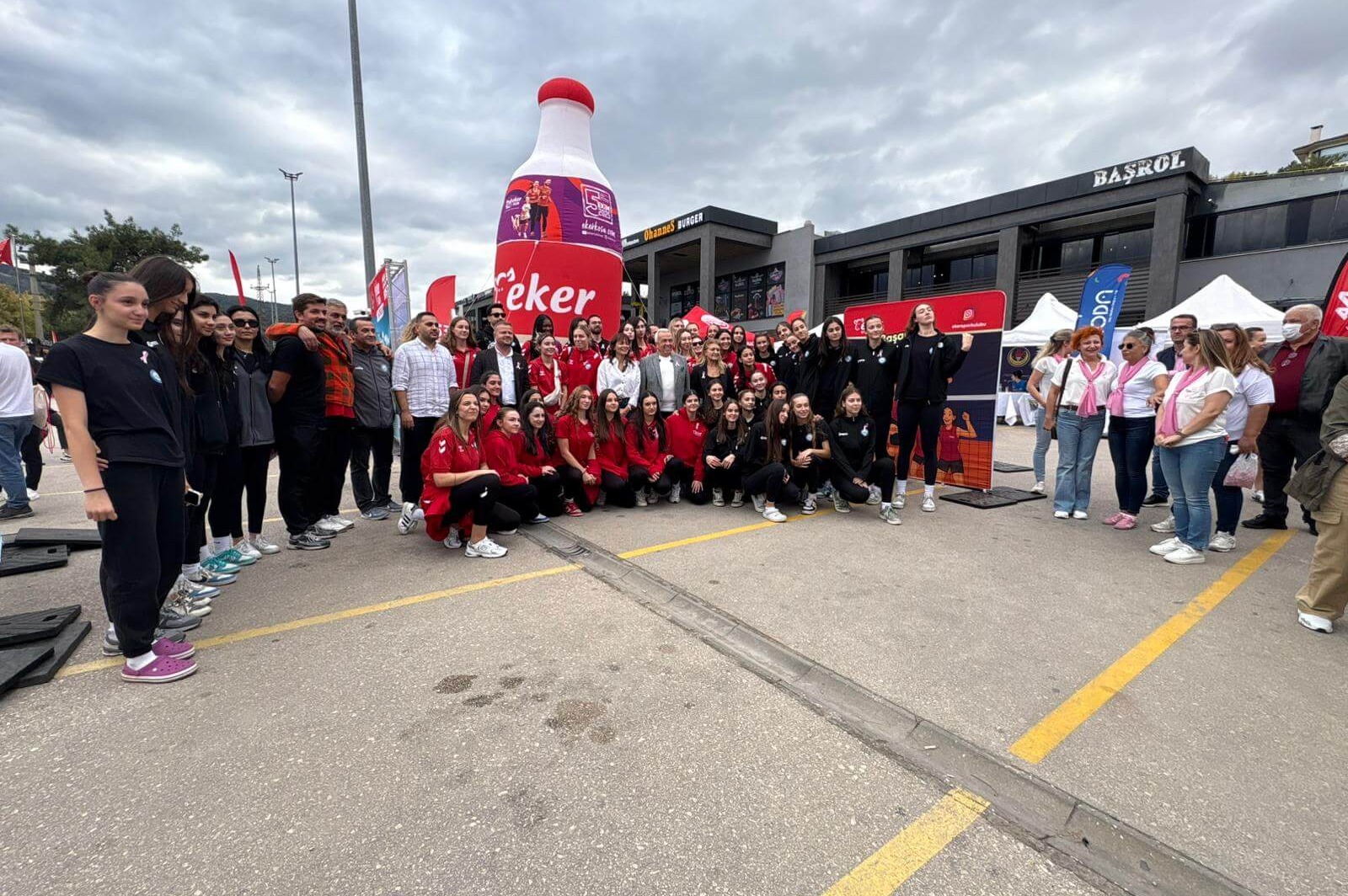 Nilüfer Belediyespor Eker taraftarıyla buluştu