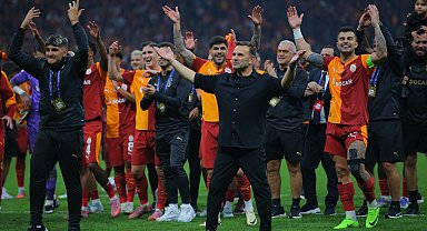 Okan Buruk: Bir Türk takımının neler yapabileceğini göstermiş olduk Metin eklendi