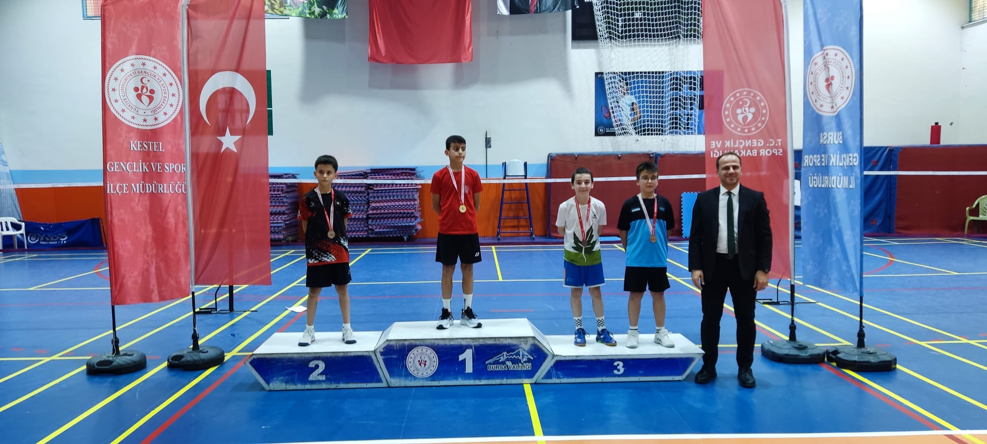 Osmangazili Badmintoncular Madalyaya Doydu