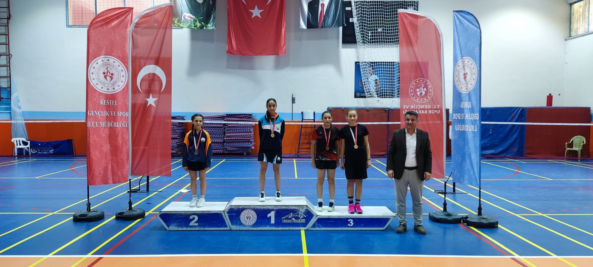 Osmangazili Badmintoncular Madalyaya Doydu