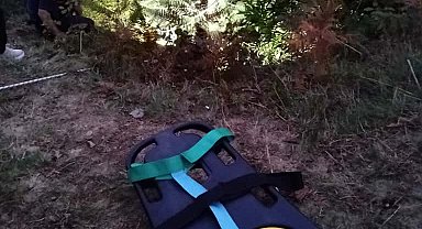 Ot biçen baba- oğul uçuruma düştü; polis memuru oğul öldü, baba yaralandı