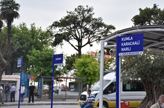 Otobüs durakları yenilendi