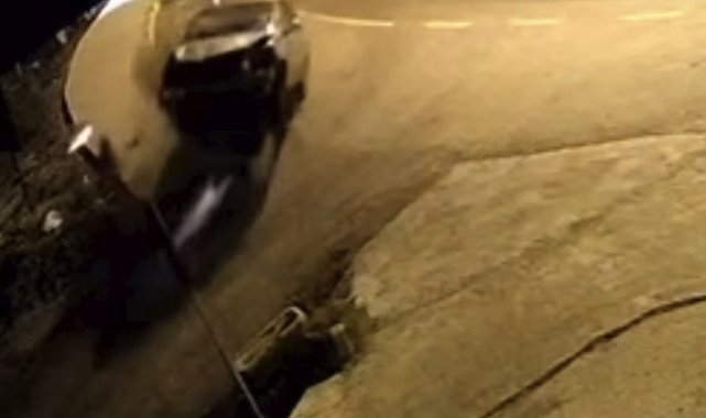 Otomobil, önündeki araca çarpıp takla attı; 1 yaralı