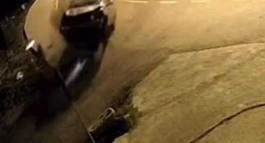 Otomobil, önündeki araca çarpıp takla attı; 1 yaralı