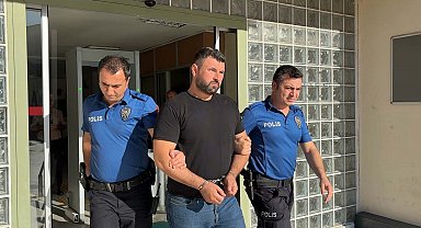 Otomobilin çarptığı motosikletin sürücüsü öldü, eşi yaralandı