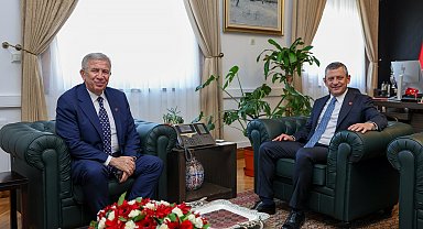 Özgür Özel, Mansur Yavaş ile bir araya geldi