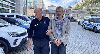 Polis komşusunun merdiven boşluğundaki eşyalarını çalan şüpheliye gözaltı