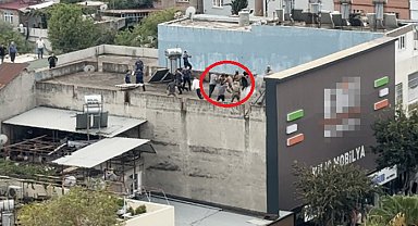 Polise bıçakla saldıran uyuşturucu bağımlısı, bacağından vurularak etkisiz hale getirildi