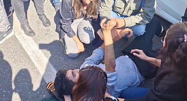 Rojin Kabaiş için yapılan yürüyüşte, üniversite öğrencisine otomobil çarptı