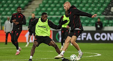 Samsunspor, Legia Varşova maçı hazırlıklarını tamamladı