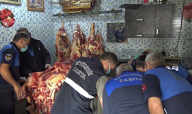 Şanlıurfa'da 1 ton bozuk et ele geçirildi