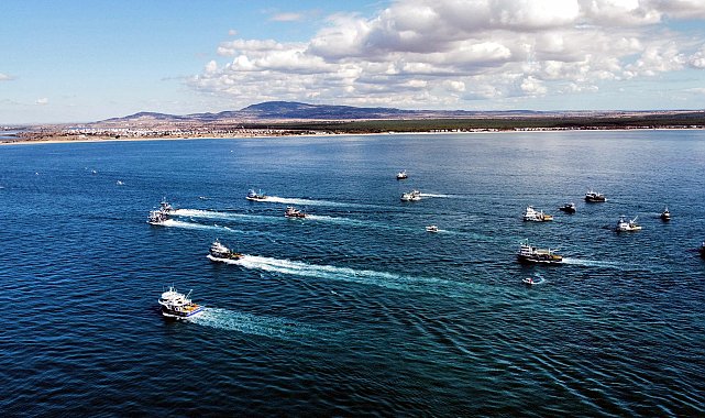 Saros'da 60 tekne ve bot Sumud Filosu ve Gazze'ye destek için tur attı