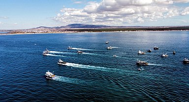 Saros'da 60 tekne ve bot Sumud Filosu ve Gazze'ye destek için tur attı