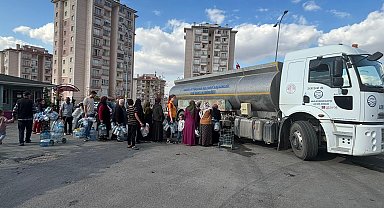 Su kesintisi uygulanan Ankara'da tankerle su dağıtım