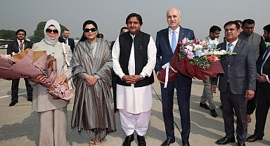 TBMM Başkanı Kurtulmuş, Pakistan'daki temasları kapsamında Lahor'a geçti