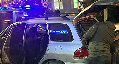 Tekirdağ'da projektörle tavşan avlayan 2 kişi yakalandı