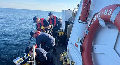 Teknesi açıkta sürüklenirken bulunan balıkçıyı arama çalışmaları 3'üncü günde