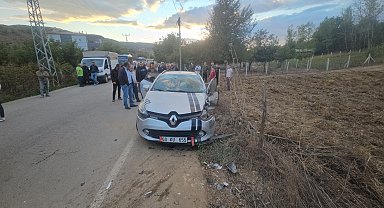 Tokat'ta otomobil minibüsle çarpıştı: 5 yaralı