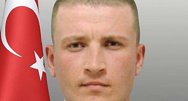 Trafik kazasında şehit olan jandarma astsubay, memleketi Manisa'da toprağa verildi