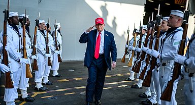 Trump, ABD donanmasının kuruluşunun 250'nci yıl dönümü törenine katıldı