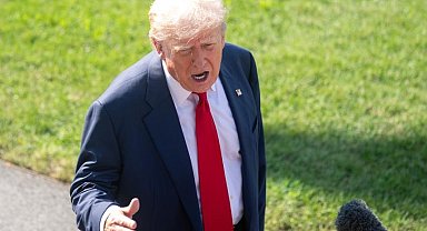 Trump, Şarm el-Şeyh Barış Zirvesi'ne katılmak üzere Mısır'da