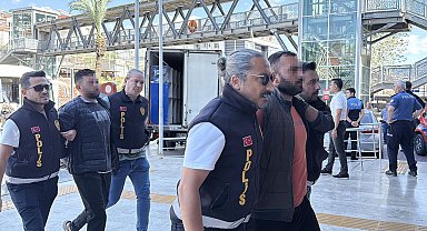 Uçurumda bıçaklanmış cesedi bulundu, 7 kişi gözaltına alındı