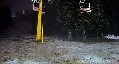 Uludağ'ın zirvesi beyaza büründü