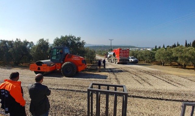 Umurbey yollarına Gemlik Belediyesi imzası