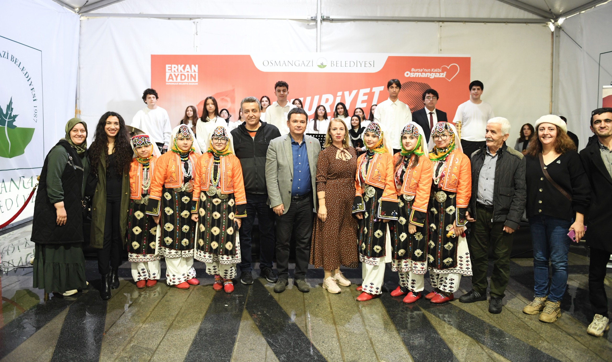 Üreten kadınlar Cumhuriyet İçin Bir Araya Geldi