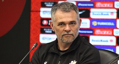 Willy Sagnol: Türkiye karşısında önemli bir başarı elde edeceğiz