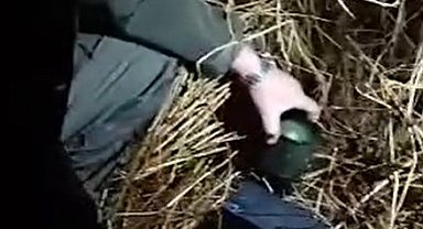 Yaban hayvanlarını avlamak için ses cihazı ve düzeneği kurmuşlar