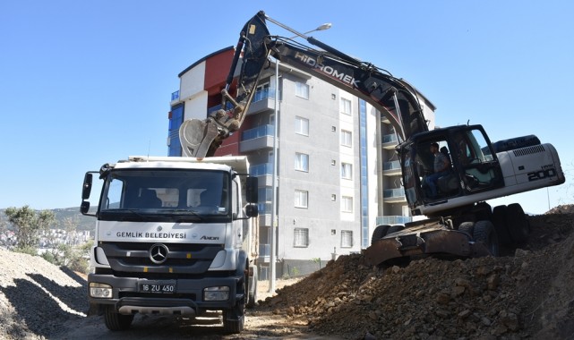 Yeni Adliye Sarayı yolu 18 metre genişledi