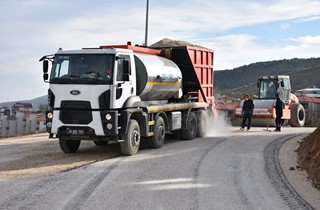 Yeni Adliye Sarayı yolu soğuk asfalt kaplandı