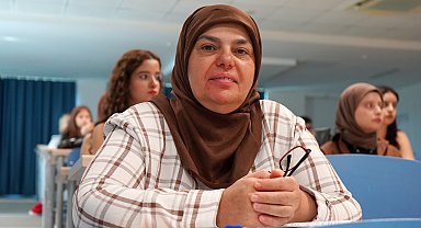 Yıllar sonra üniversite hayalini gerçekleştirdi, kızının mezun olduğu bölümü kazandı