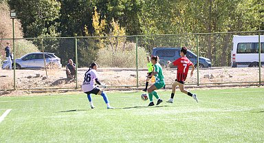 Yüksekova Spor Kadın Futbol Takımı, Çekmeköy Bilgidoğa Spor'u 3-0 mağlup etti