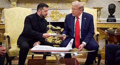 Zelenskiy ile Trump, telefonda görüştü