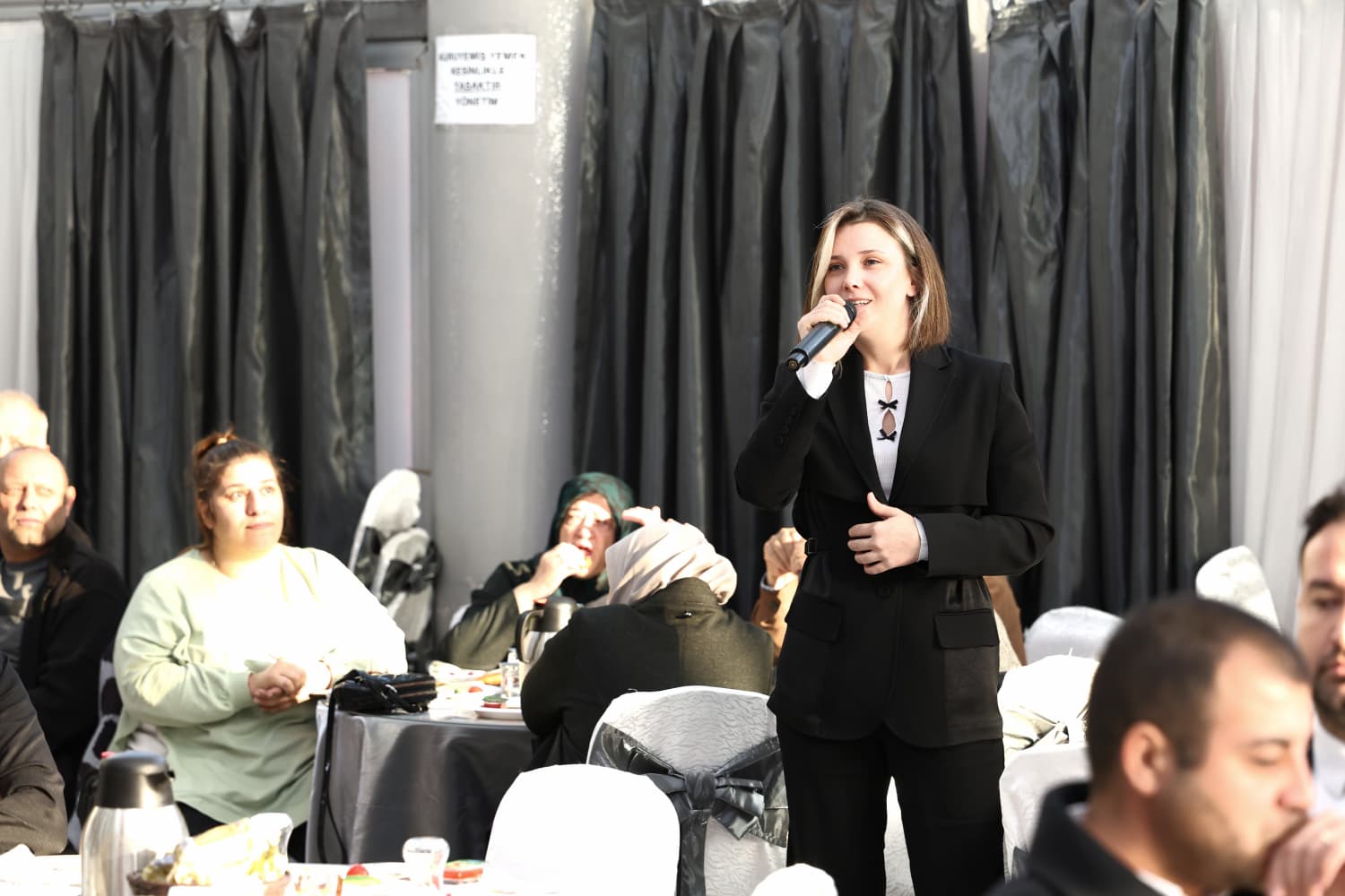 Başkan Aydın’a Ovaakça’da Hizmet Teşekkürü