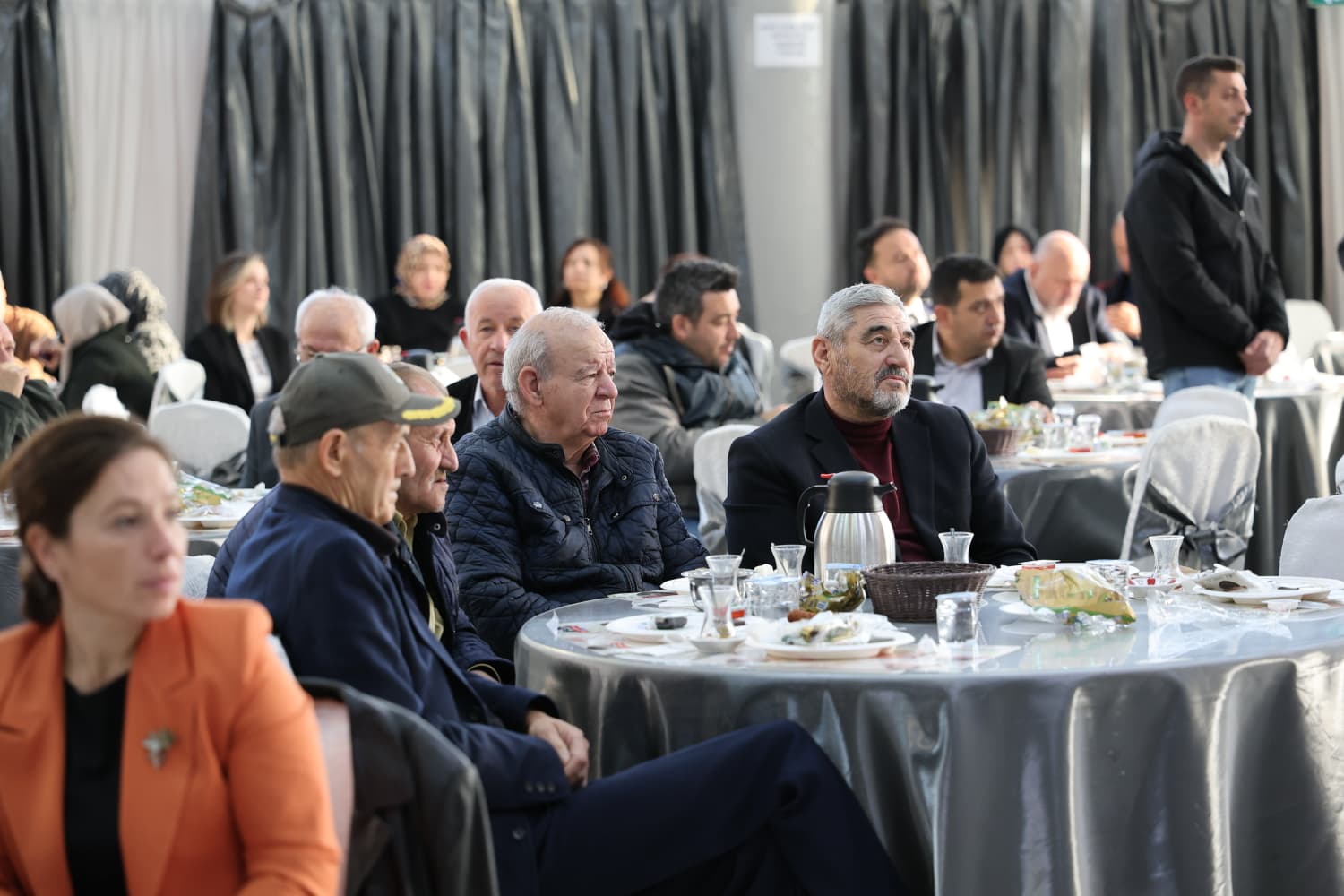 Başkan Aydın’a Ovaakça’da Hizmet Teşekkürü