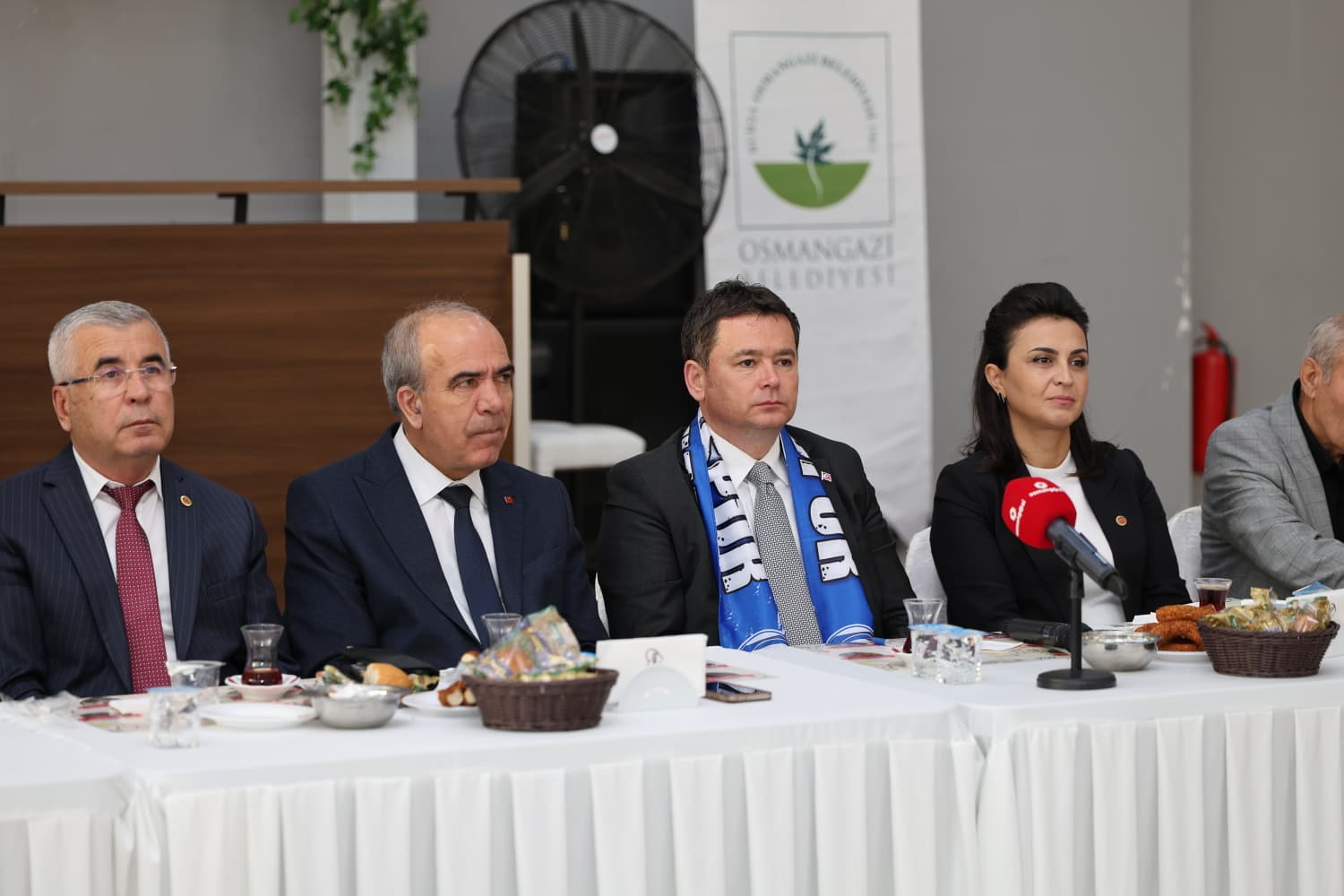 Başkan Aydın’a Ovaakça’da Hizmet Teşekkürü