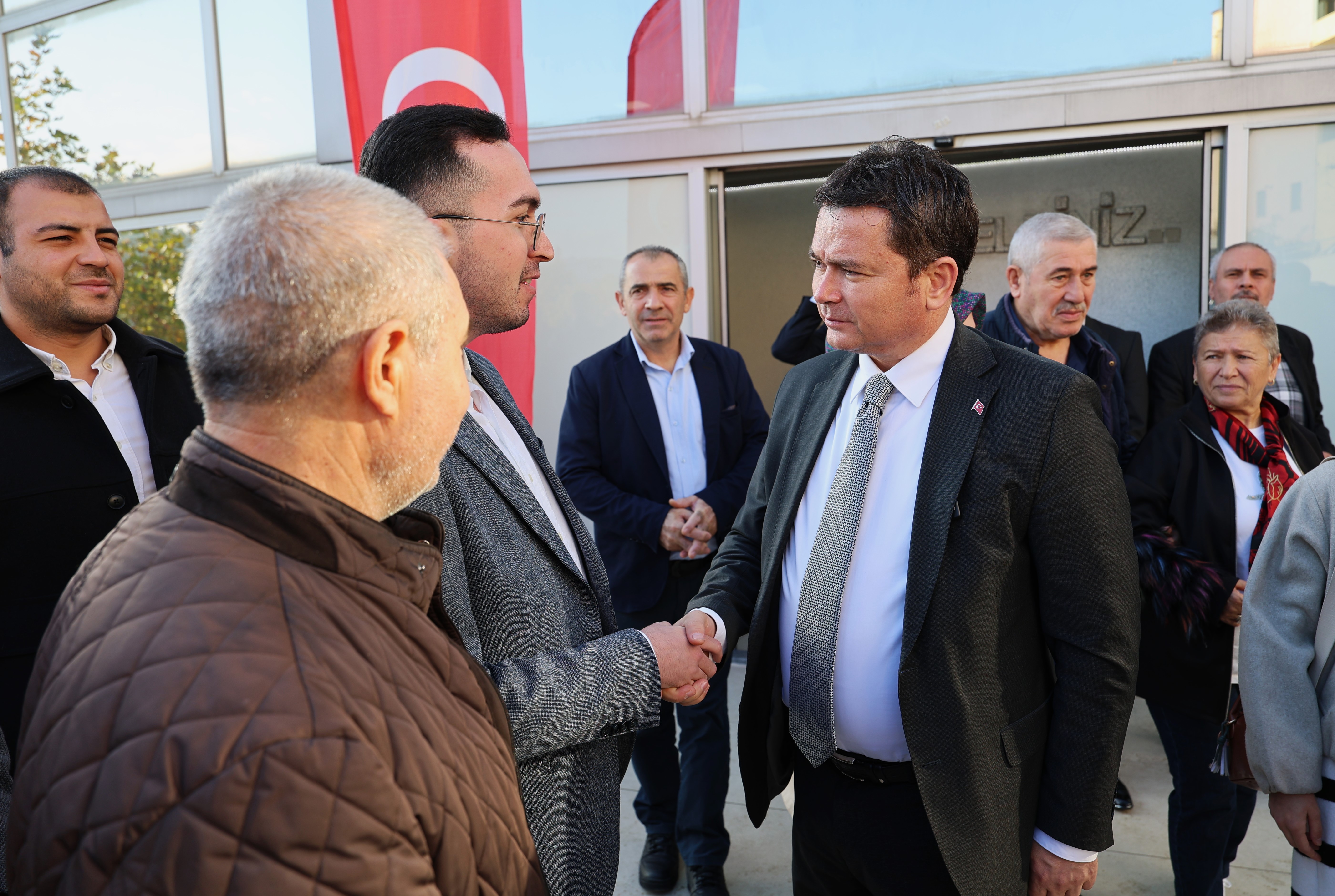 Başkan Aydın’a Ovaakça’da Hizmet Teşekkürü