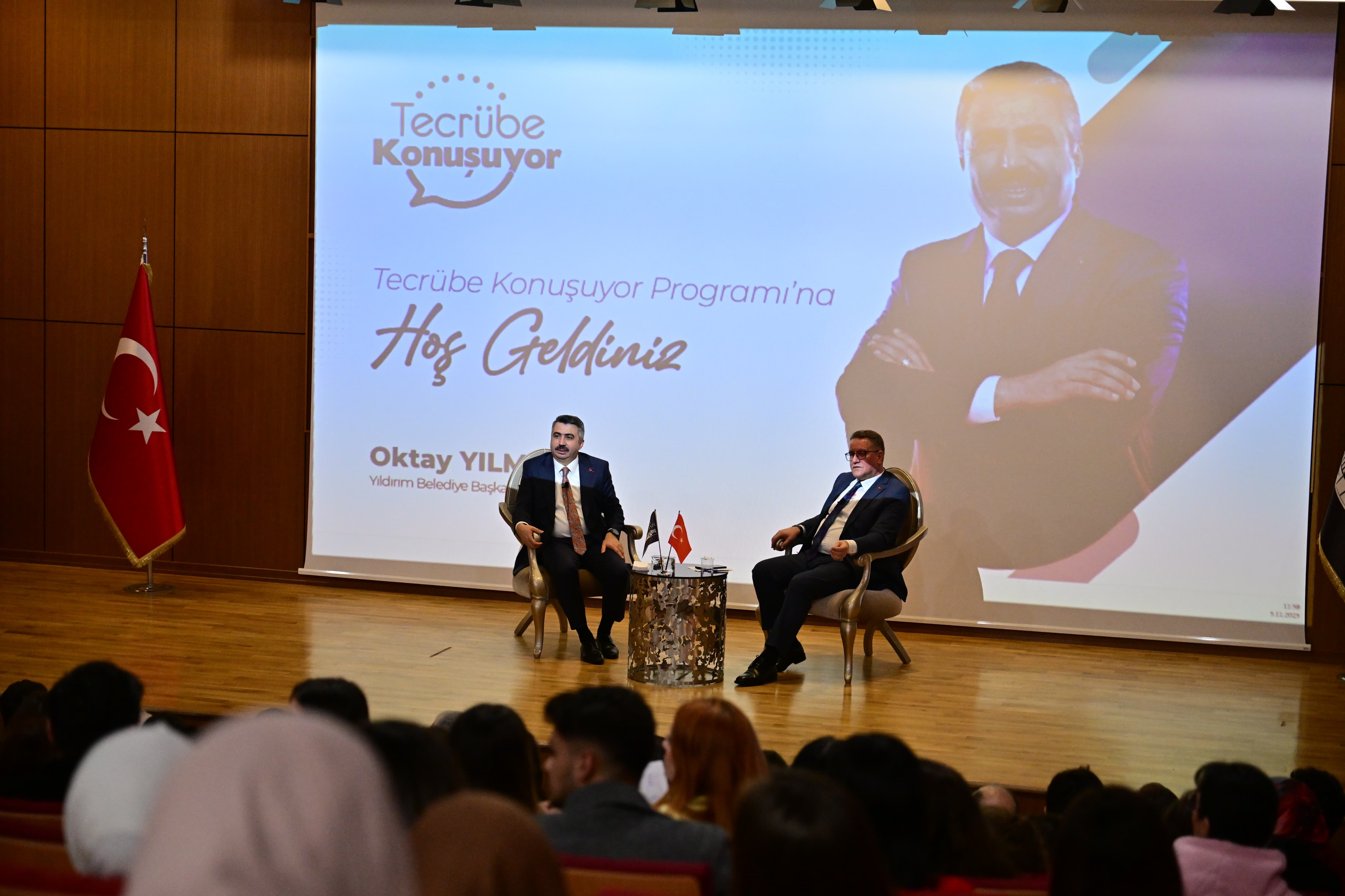 Başkan Yılmaz Gençlerle Buluştu