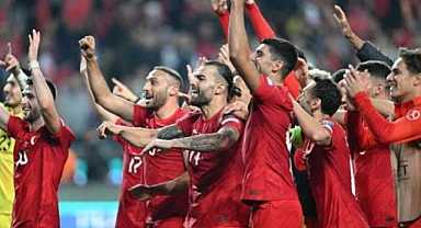 Bursa'da dev ekran A Milliler için kuruluyor!