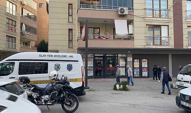 Bursa'da eski eşini çalıştığı markette bıçakladı