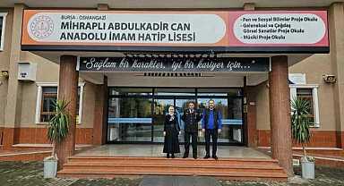 Bursa’da şehit kızı öğretmen unutulmadı