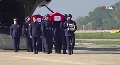 Bursalı şehitler Yenişehir Havalimanı’na getirildi